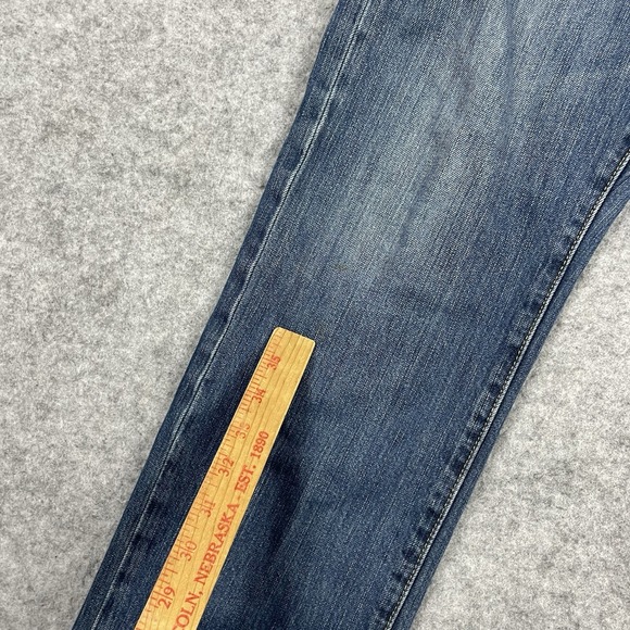 Gap Jeans Mens 31x30 Blue Medium Wash‎ Straight Fit 5 Pocket Whiskered Denim - Picture 8 of 12